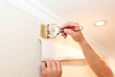 Pose de papier peint à Larrazet — revêtements muraux et toiles de verre